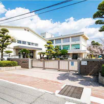 特定学校区の対象化
